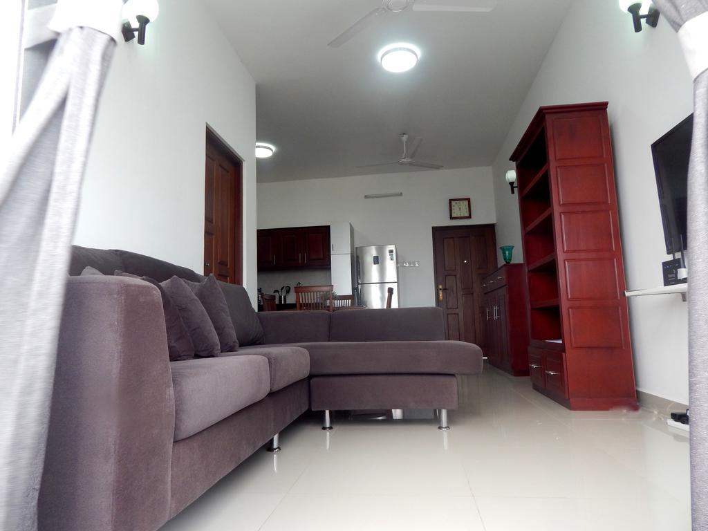 Sea View Apartment In Dehiwala-Mount Lavinia Zewnętrze zdjęcie